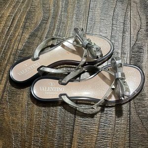 Valentino Rockstud thong sandals silver glitter